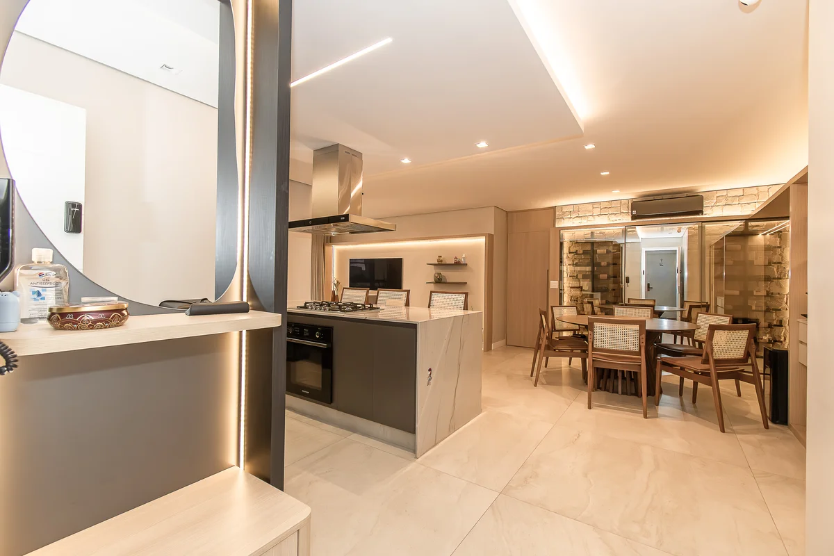 LINDO APARTAMENTO DE 03 QUARTOS - PRONTO PARA MORAR Localizado em quadra 100% co...