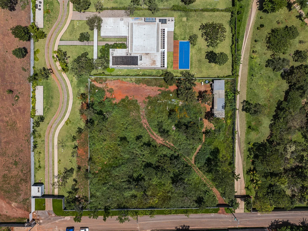 Qi 23 - Lago SulTerreno Exclusivo em Condomínio de Alto Padrão | Oportunidade Ún...