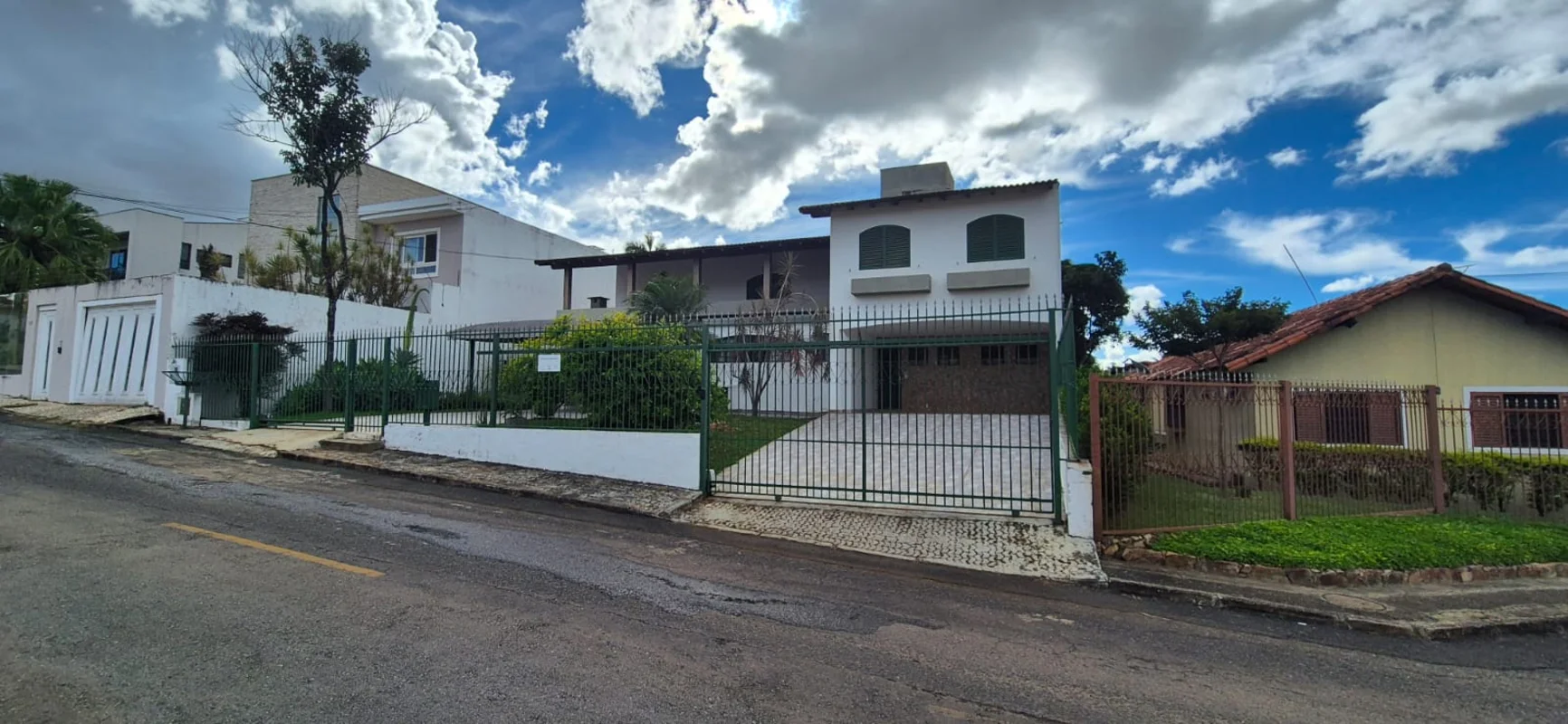 Excelente casa com potencial para seu seu futuro LAR!!!Venha conhecer essa casa ...