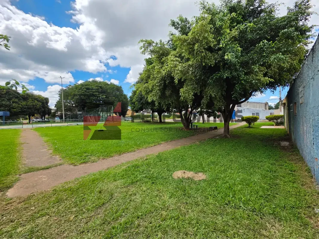 Oportunidade Única! Lote de Esquina na Melhor Localização do Setor Leste – Quadr...