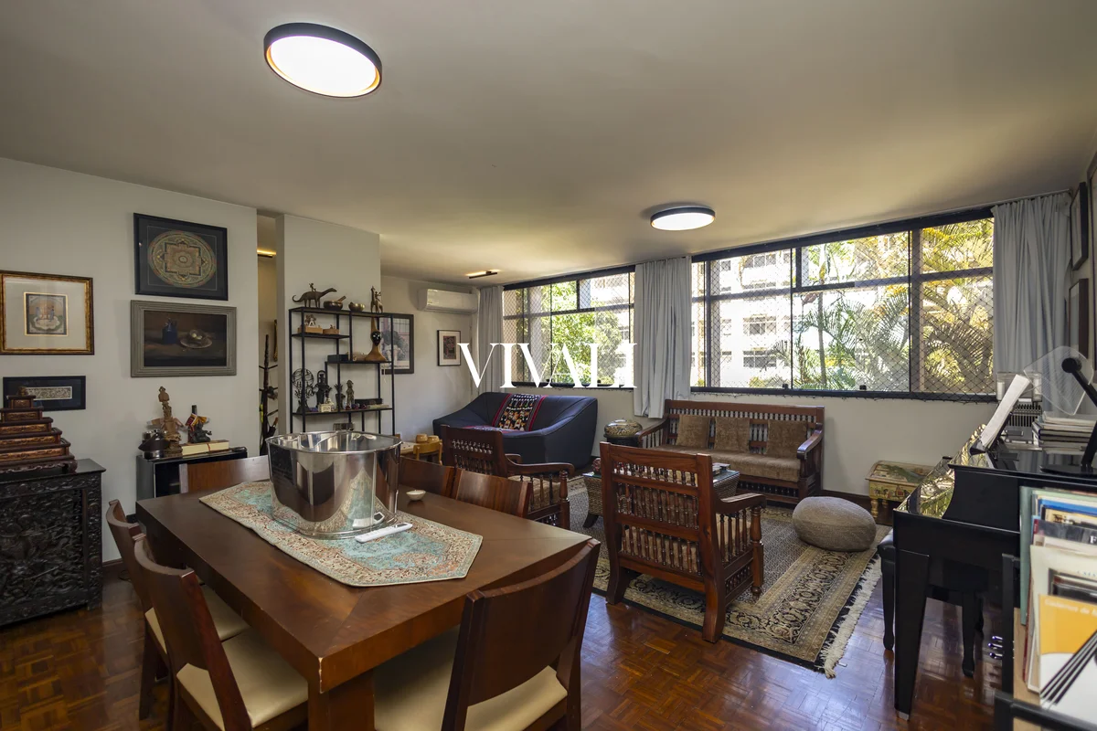 VIVALI vende com EXCLUSIVDADE - SQS 316Conheça este apartamento aconchegante, ve...