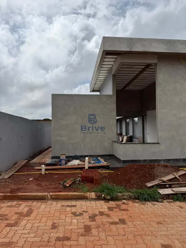 Excelente oportunidade de adquirir uma casa moderna, sofisticada e com projeto i...