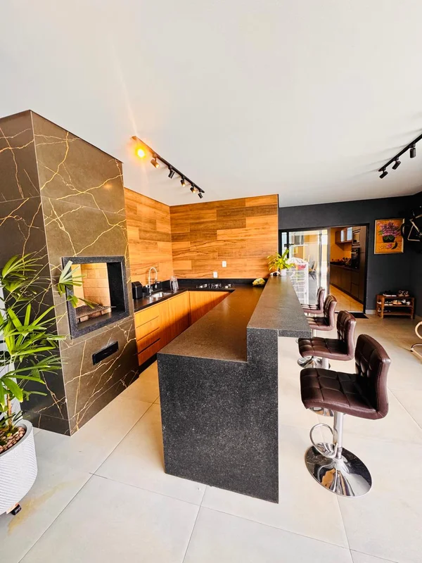 VICENTE PIRES IMOVÉIS – VENDECASA DE ALTO PADRÃO – CONDOMÍNIO FECHADORua 10 “A” ...