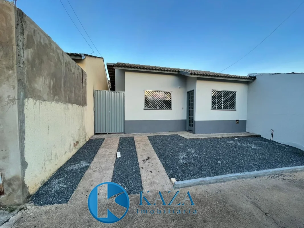 Excelente casa em condomínio fechado no Valparaíso de Goiás.O condomínio possui ...