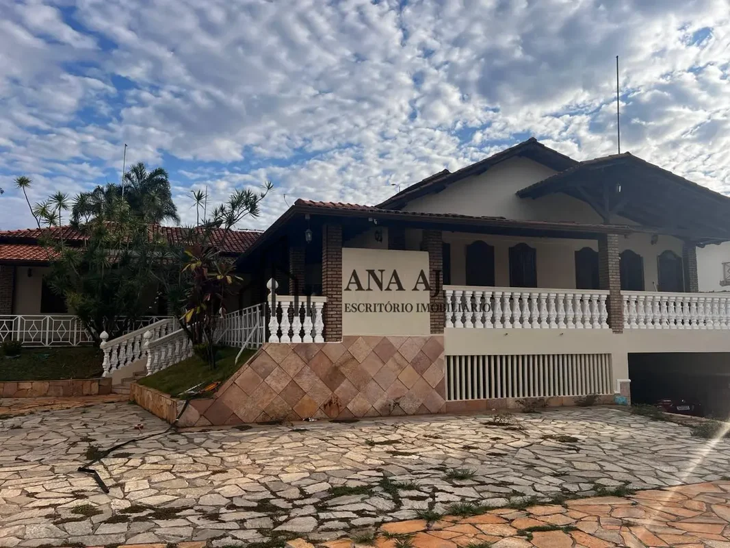 ANA IMÓVEIS ANUNCIA:OPORTUNIDADE: QUEM VÊ SE APAIXONA!!! VENHA SE ENCANTAR COM E...