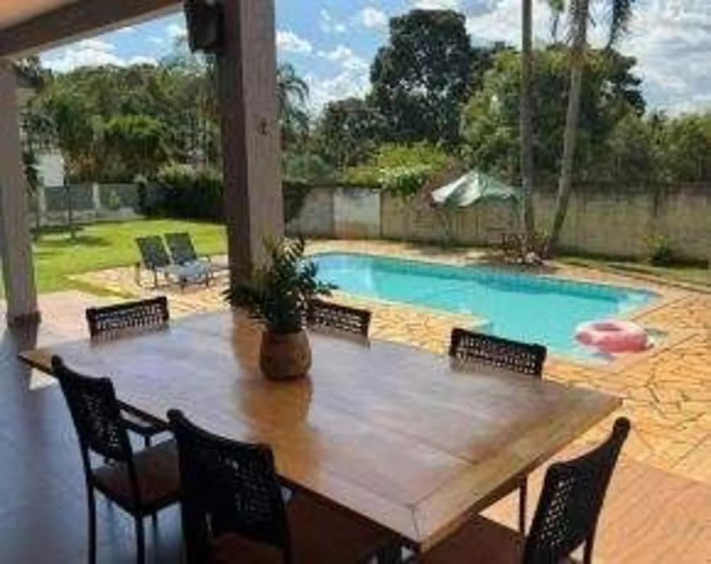 CASA DE ALTO PADRÃO EM CONDOMÍNIO FECHADOExclusividade, conforto e sofisticação ...