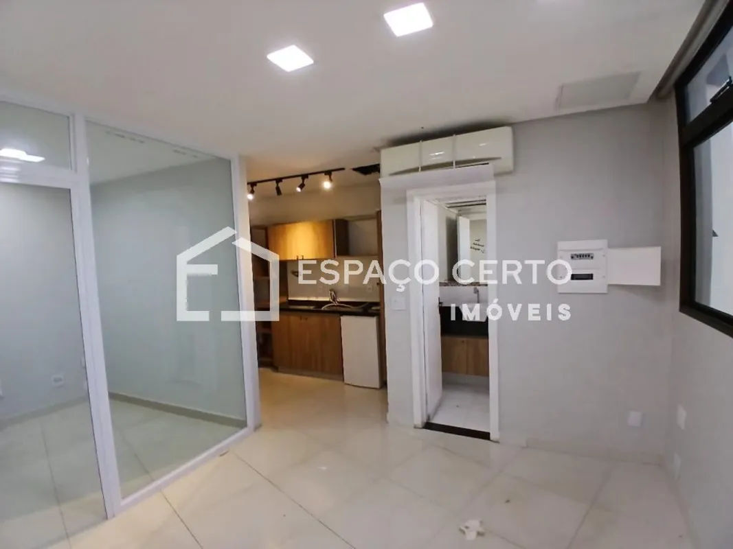 Excelente sala para venda no Ed. Buriti Center, com 40 m², com divisórias, 3 apa...