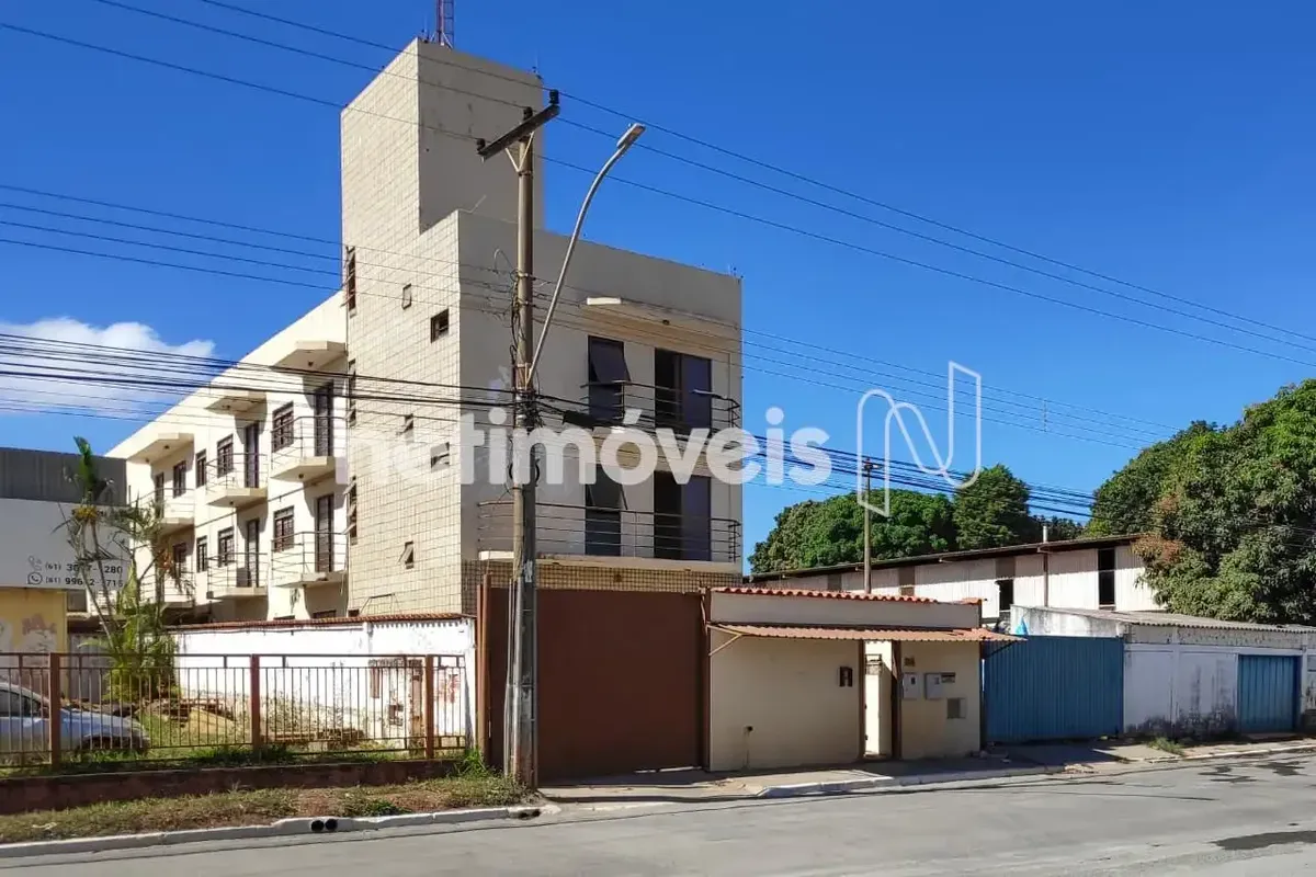 Aceita permuta, tanto de menor quanto de maior valor. Terreno com 500m², contend...