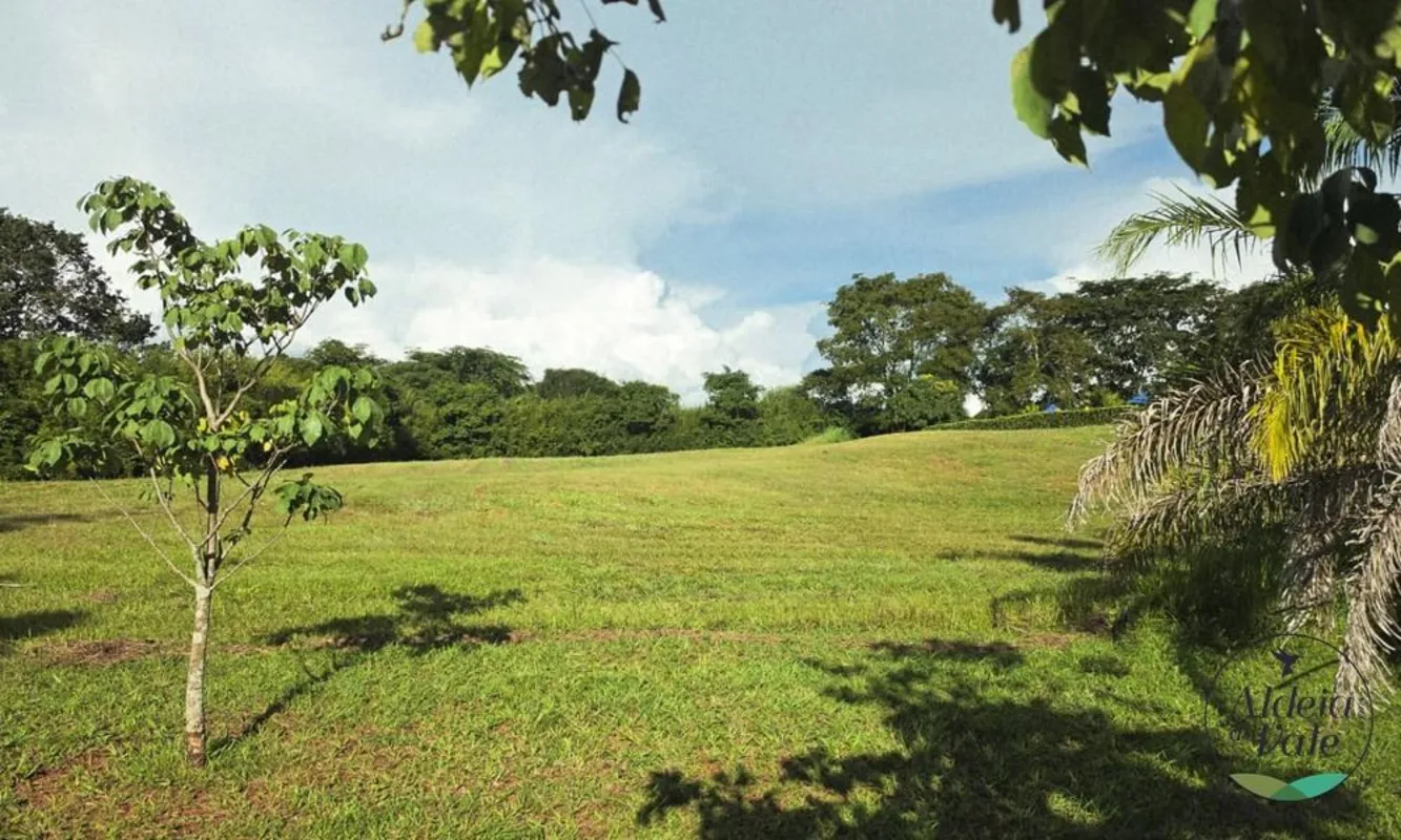 Terreno plano em localização privilegiada no Aldeia do Vale. Excelente lote com ...