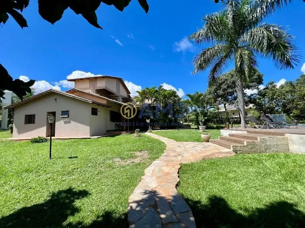 SOBRADO DE ALTO PADRÃO À VENDA RESIDENCIAL ALTO DA BOA VISTA SENADOR CANEDO/GOEx...