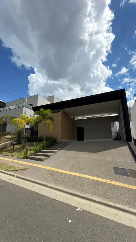 Vende-Se ÁgioCondomínio Jardins BarcelonaLote 300 m²Área construída 160 m²4 Quar...