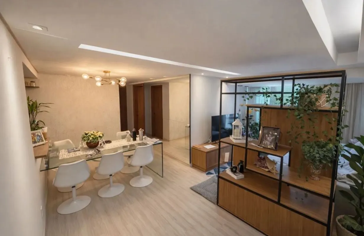 Apartamento mobiliado de 3 quartos sendo 1 suite, 84m2, sala de estar e jantar i...