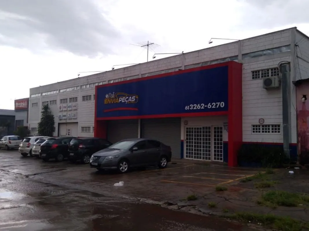 Galpão à Venda na QI 02 de Taguatinga com Espaço para EscritóriosQuadra QI 2 , S...