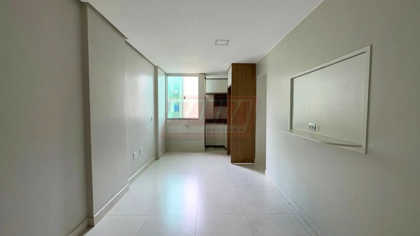 Apartamento com 1 quarto à venda na Rua 3 Norte Lote 6 Ed. Villa Grécia Águas Cl...