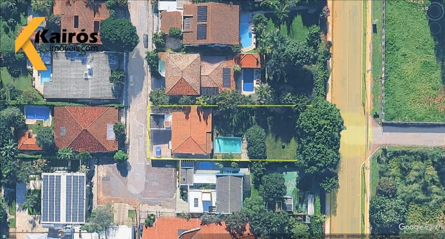 OPORTUNIDADE!Casa para reforma (Retrofit) ou demolição em uma excelente localiza...