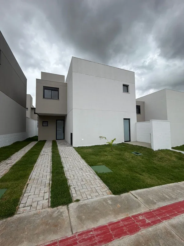 Sharks imobiliária vende casa no condomínio Jardins Cannes em Aparecida de Goiân...