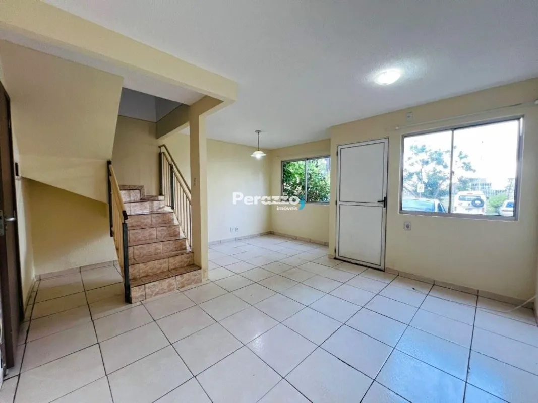 Ótima Casa de 3 Quartos Sendo 1 suíte Localizada no Jardins Mangueiral QC 05 por...