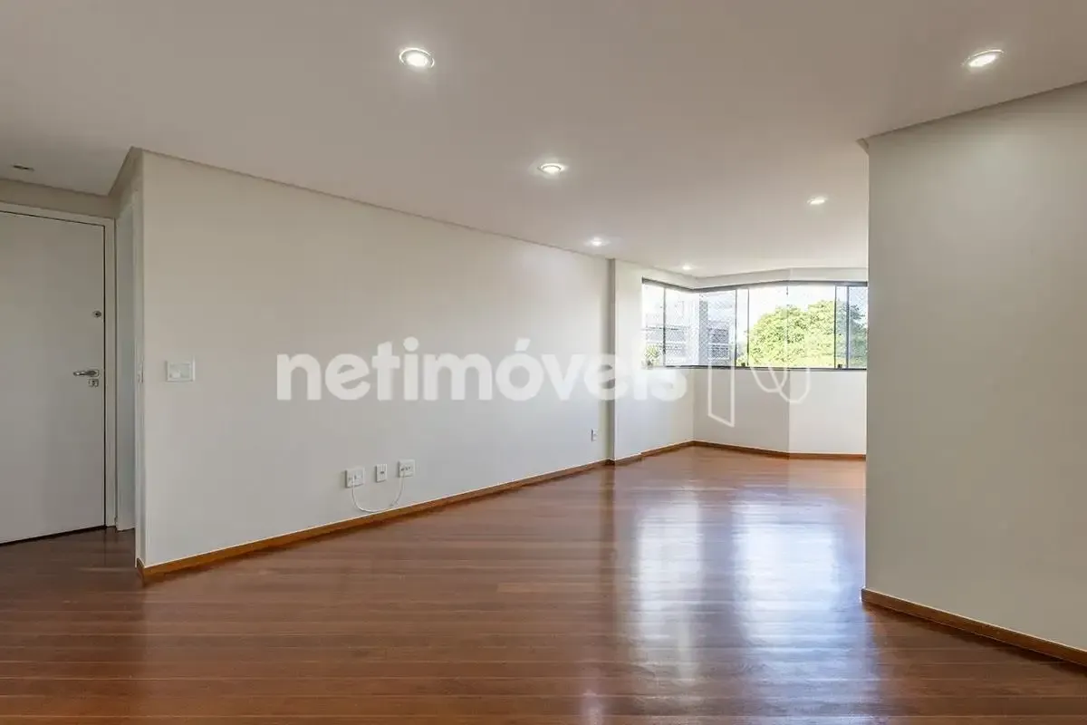 Apartamento 3 Quartos - 1 Suíte - Nascente - Vaga de Garagem Coberta Se você bus...