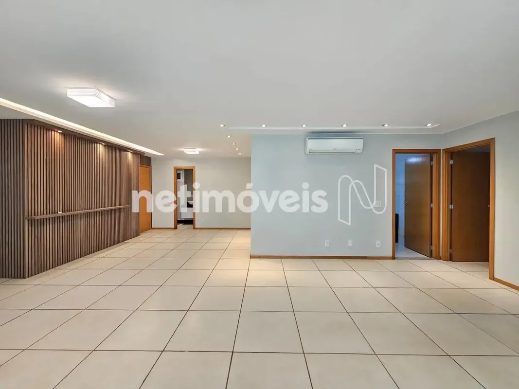 PENÍNSULA – AVENIDA DAS ARAUCÁRIAS | 4 QUARTOS COM LAZER COMPLETO Localização:Si...