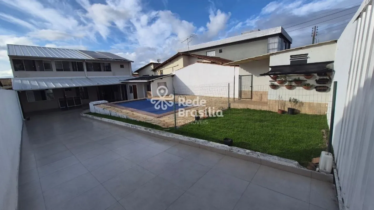 Características do imóvel:3 suítes amplas, proporcionando conforto e privacidade...