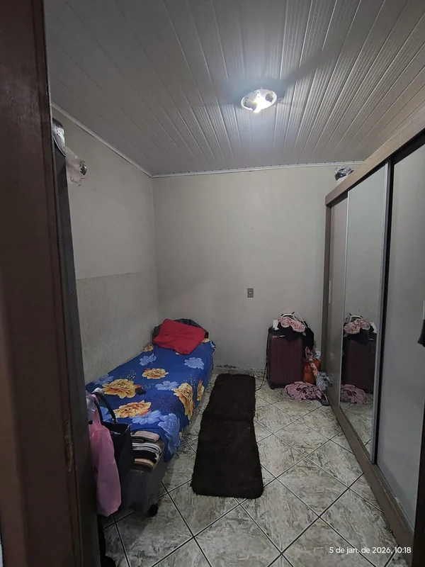 ÁGIO DE CASA QNO 07 CONJUNTO E — SETOR OESTEDetalhes da Casa (frente):03 quartos...