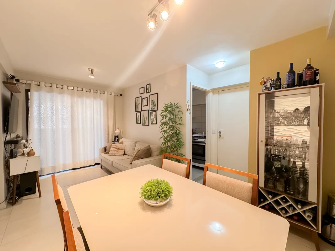 RUA 37 SUL - REAL CELEBRATION - ANDAR ALTO - ARMÁRIOSExcelente oportunidade no R...