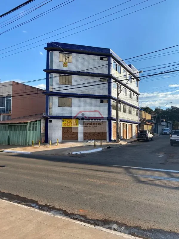 Apartamento composto de:01 quarto, sala, cozinha, banheiro, piso cerâmica (água ...