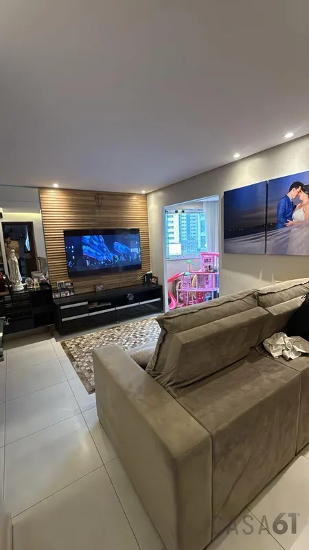 APARTAMENTO À VENDA - SEMI MOBILIADO Águas Claras - QD 102 (Quadra Inicial / Mel...