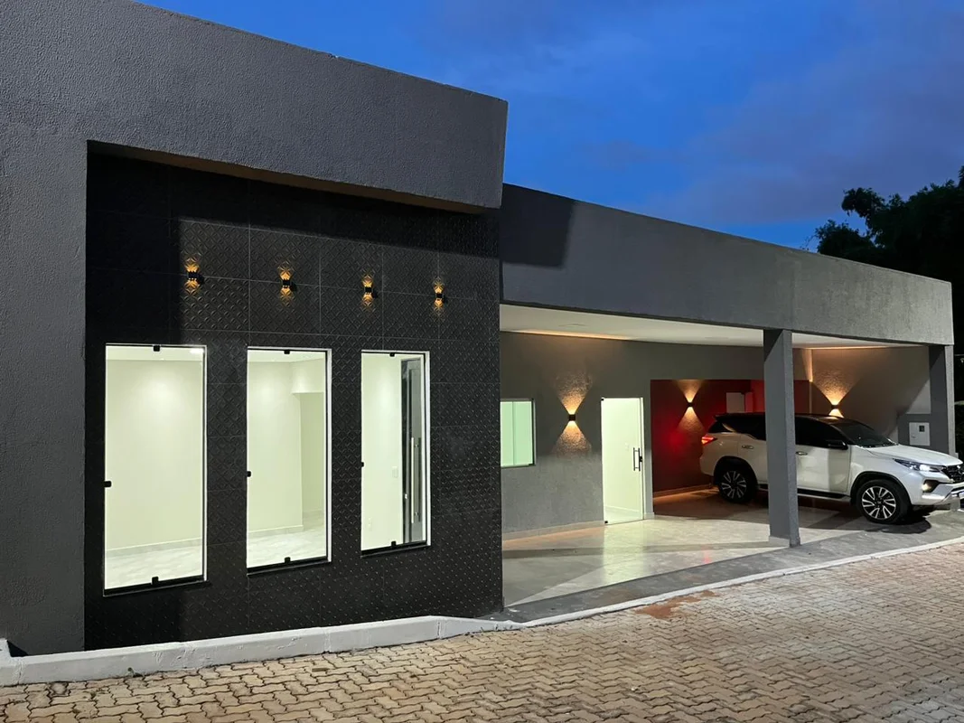 VENDO CASA MODERNACasa 4 dormitório (3)suítes Sala e sala de jantarChurrasqueira...