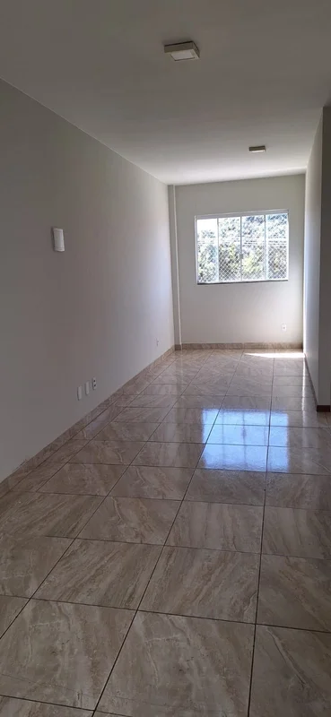 Alugo apartamerto para moradia ou escritório, com 45 m ² , no segundo andar, não...
