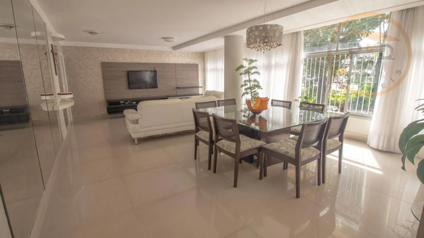 More com conforto e praticidade em uma das melhores regiões de Brasília! 3 quart...