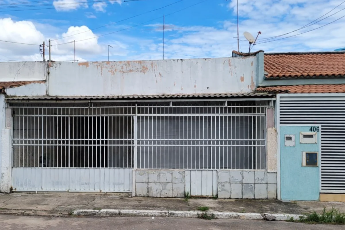 CASA À VENDA EM TAGUATINGA SUL – QSF 4 | ACEITA FINANCIAMENTOExcelente oportunid...