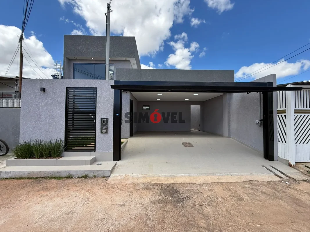 135m², casa alto padrão de 3 quartos, 2 suítes, piso em porcelanato R$ 640.000 -...