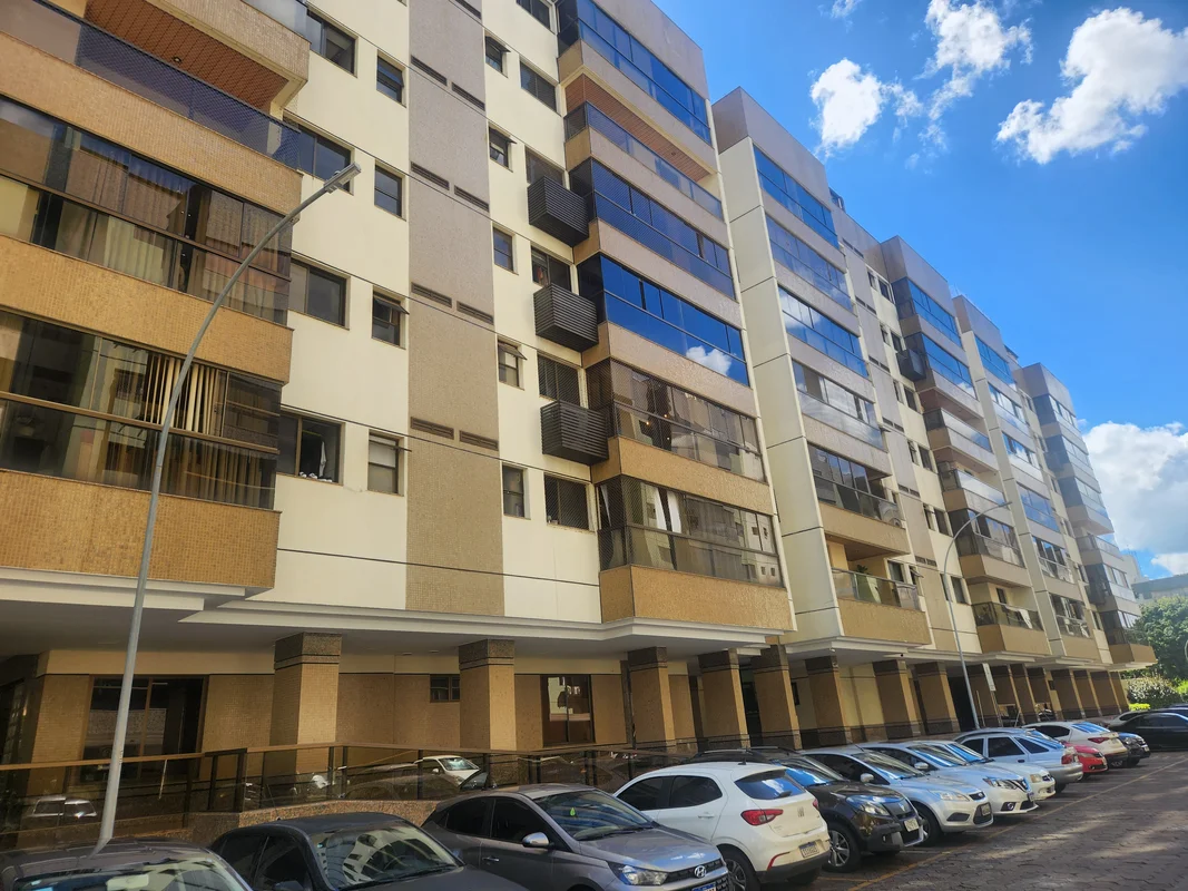 Raridade a venda Imovel reformado2 quartos 1 Sacada Sala com VarandãoWc Social, ...