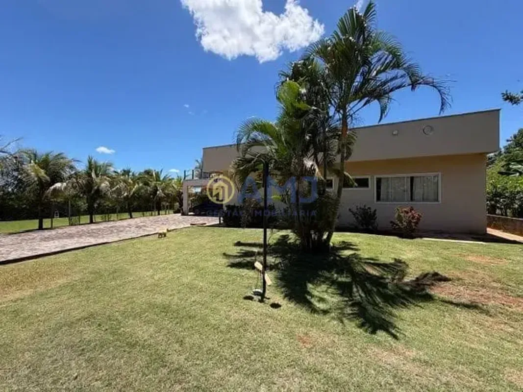 CHÁCARA À VENDA COND. TERRA DO BOI 1 HIDROLÂNDIA/GOTerreno amplo: 2.400 m² 6 suí...