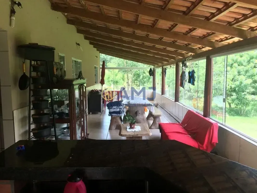 Chácara em condomínio fechado conforto, segurança e lazer! Localização privilegi...