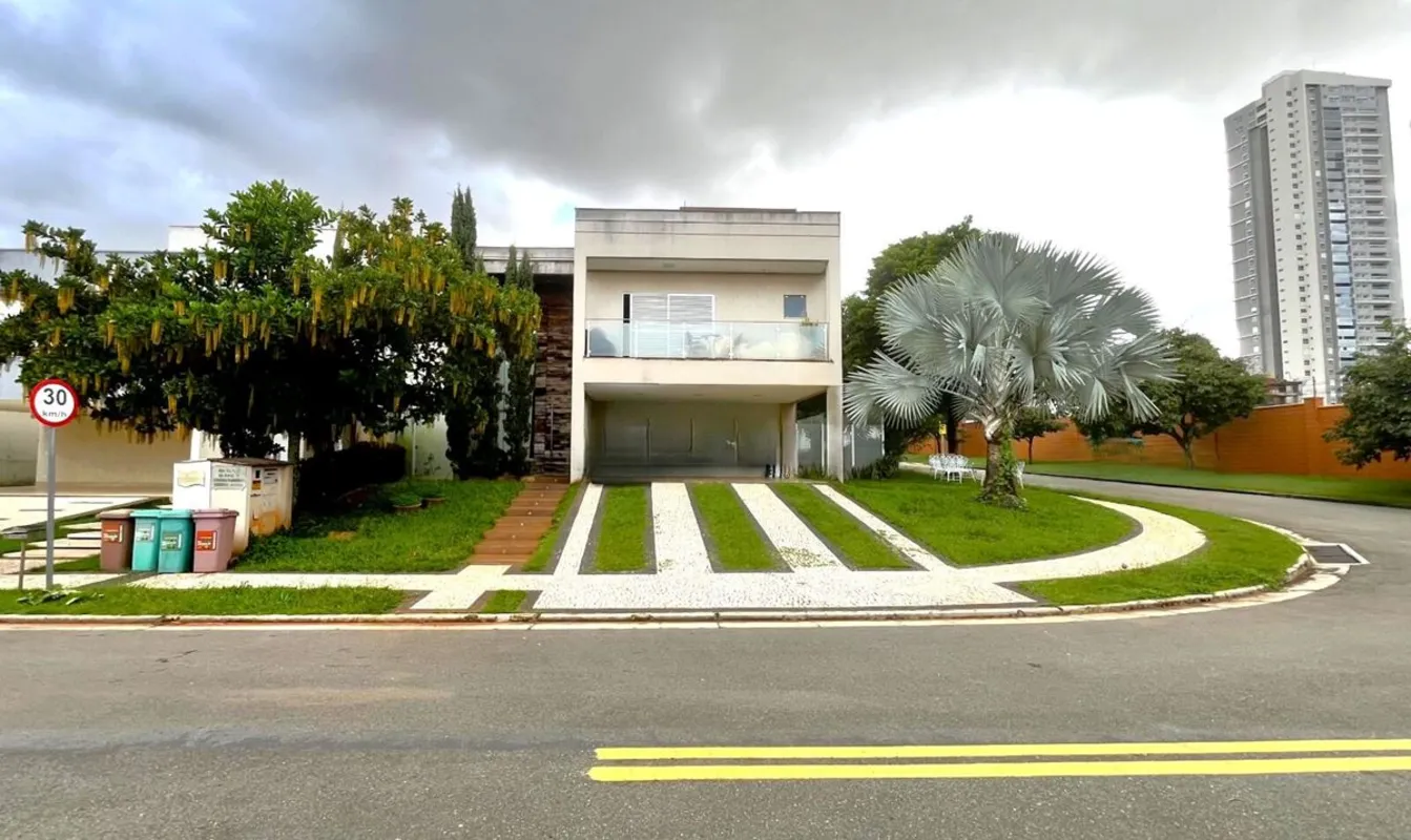 Sobrado à venda com 549,89m² e 5 suítes no Condomínio Alphaville Flamboyant – Re...