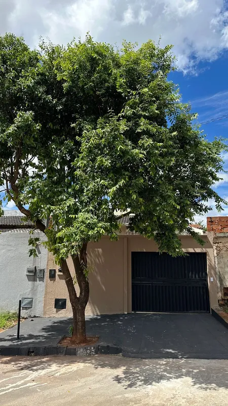 ?? Excelente LocalizaçãoImóvel pronto para morar, em região de constante valoriz...
