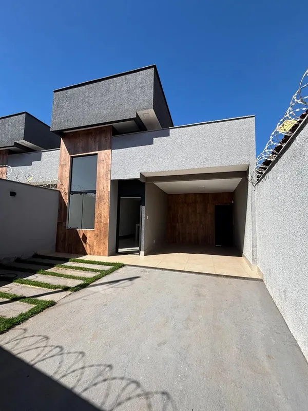 CÓD. BRU/LAU 004O imóvel no bairro Vila São Jorge possui 101 metros quadrados co...