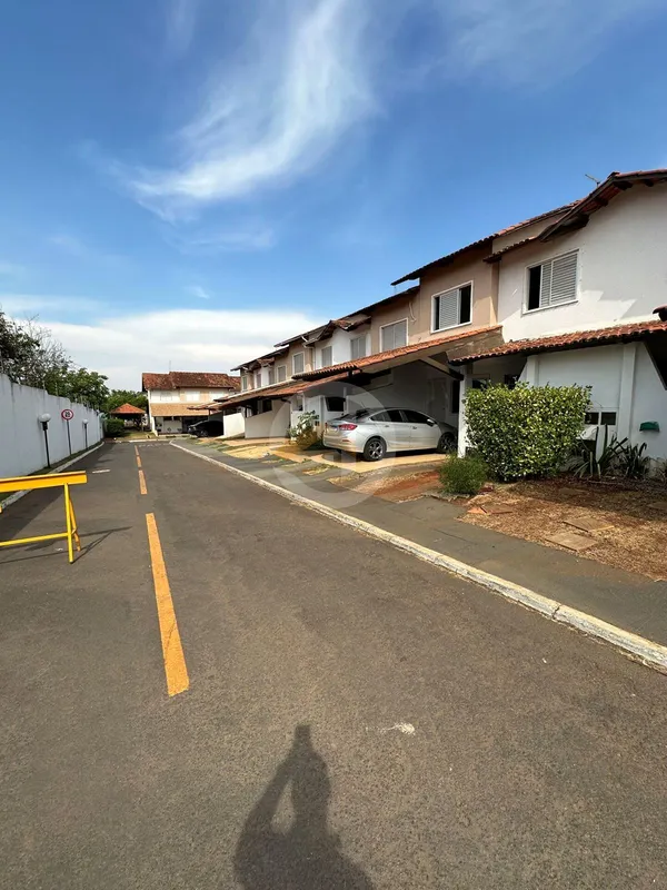 Condomínio no Jardim Atlântico   Portaria 24 horas Lazer completo: academia refo...