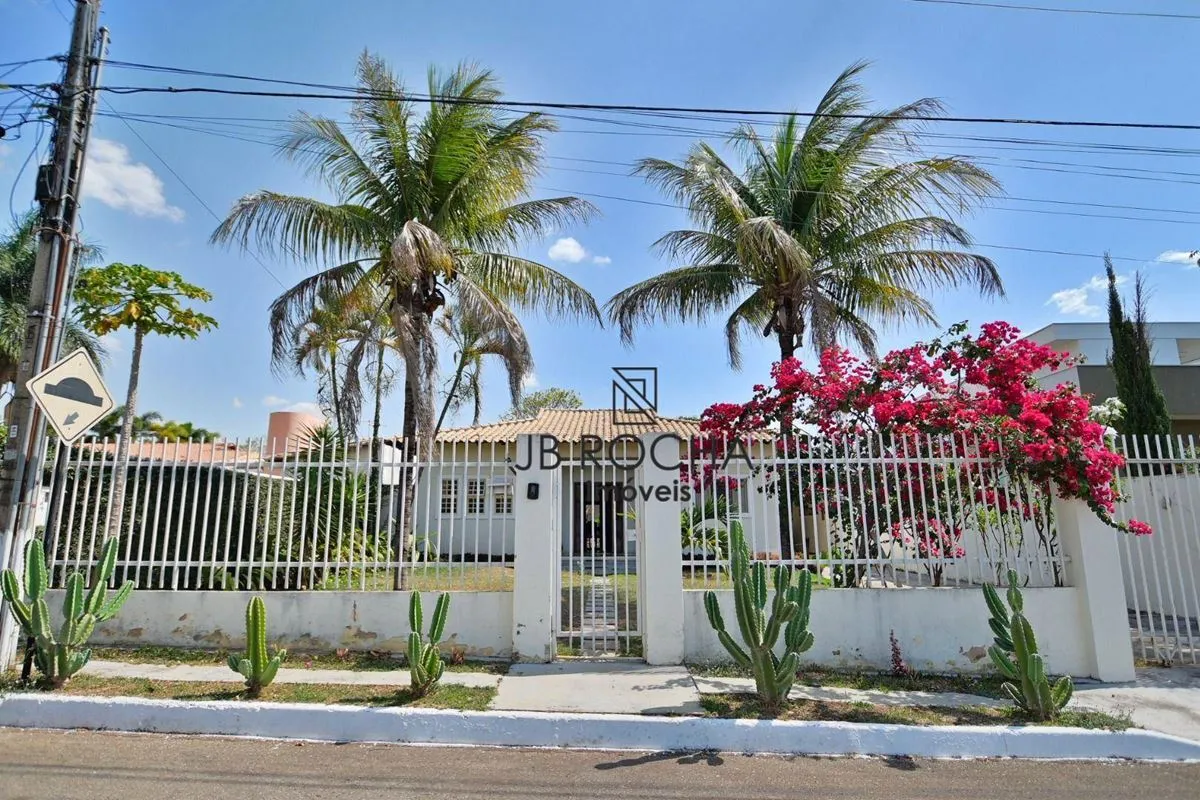 JB ROCHA ALUGA COM EXCLUSIVIDADE Casa térrea e aconchegante no condomínio Quinta...