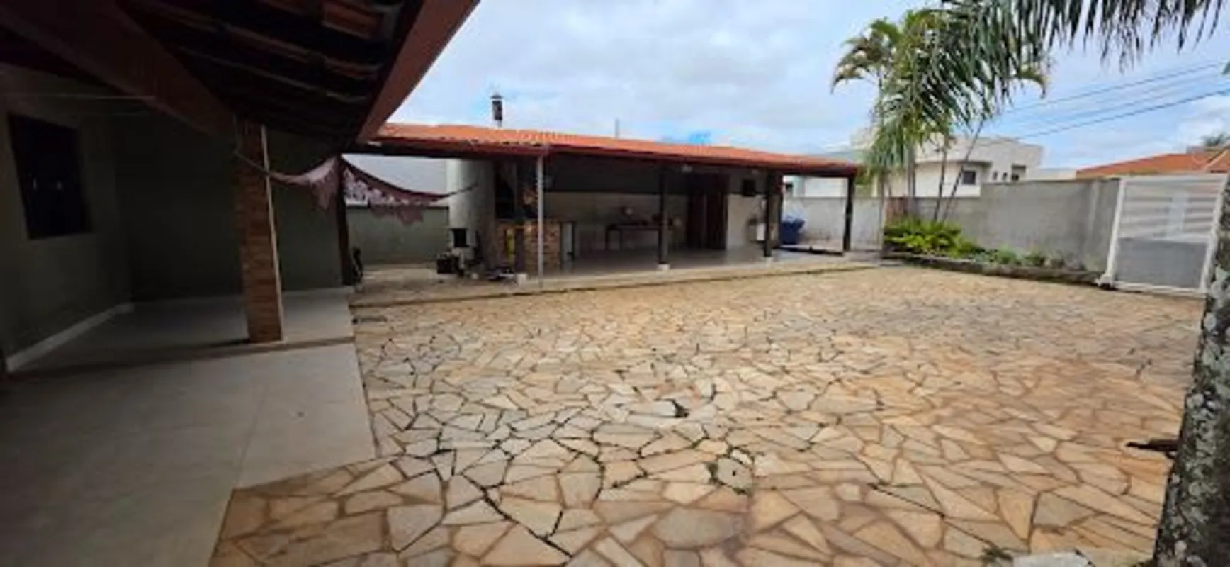 LEÕES DA CORRETAGEM VENDE O IMÓVEL QUE VOCÊ PROCURACASA COLONIAL RUA 8 VICENTE P...