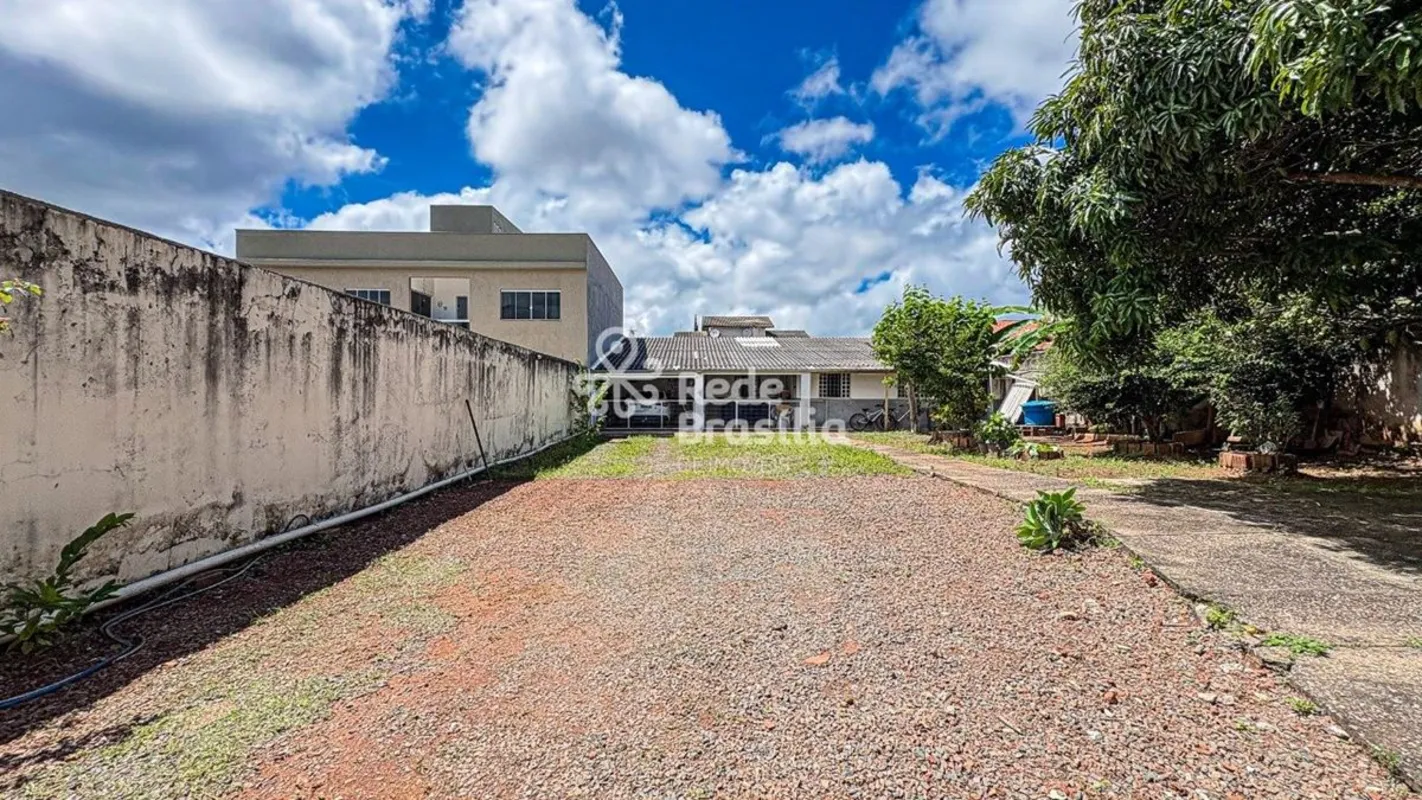Condomínio Império dos Nobres, em Sobradinho .Casa à venda no Condomínio Império...