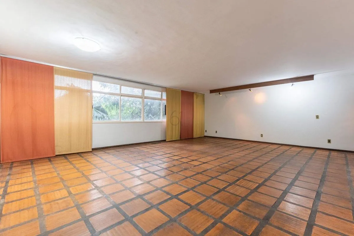 197m² | 5 quartos | Asa Sul | Espaço e versatilidadeLocalizado na Asa Sul, este ...