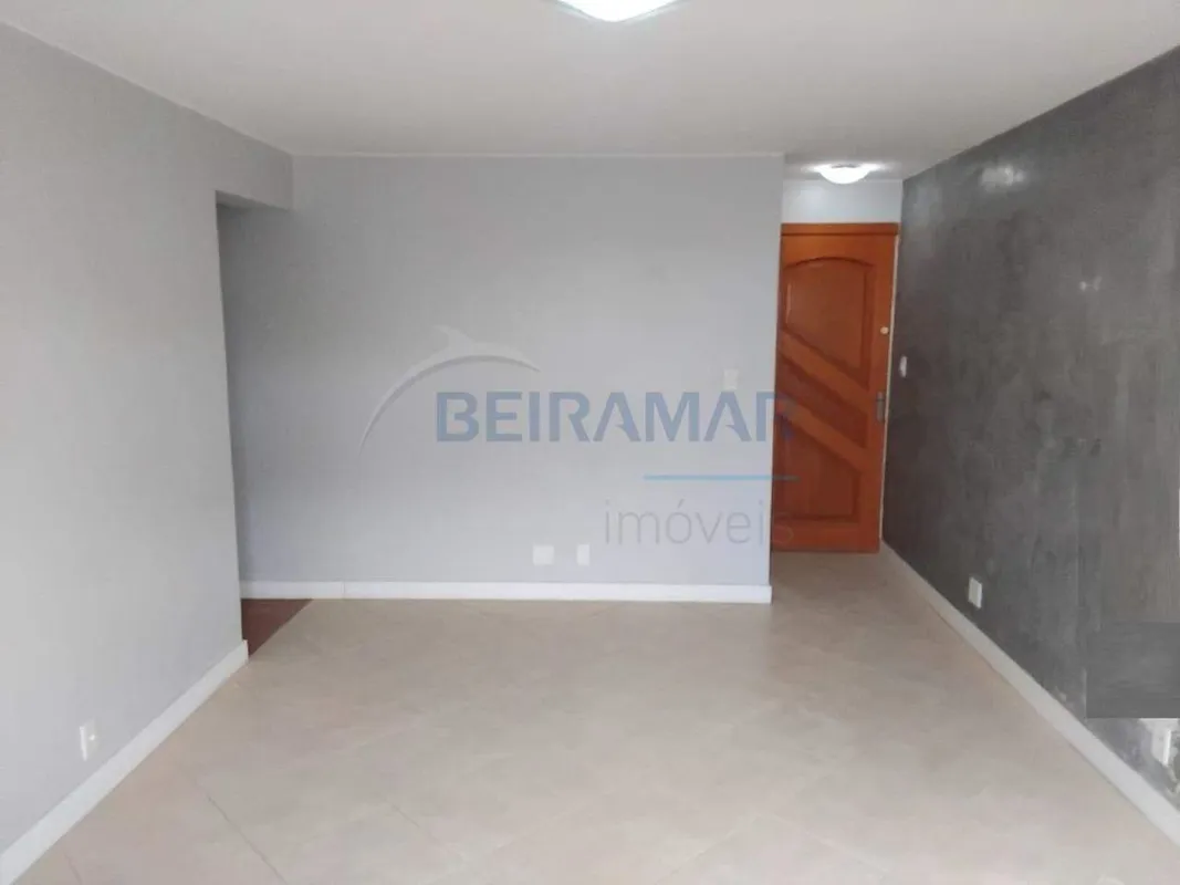 Apartamento Reformado com 3 Quartos (1 Suíte com Closet) e Ambientes Climatizado...