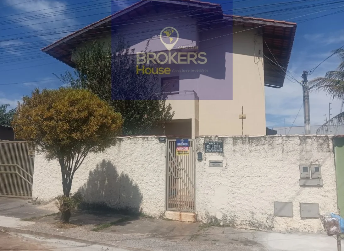 Descubra uma oportunidade única de morar na charmosa Rua 05, no Bairro Lourdes, ...