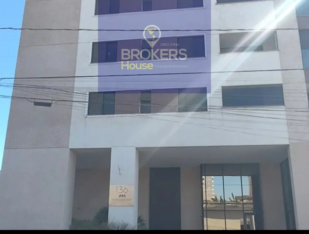 Descubra um apartamento amplo e confortável na Rua Inácio de Bastos, bairro Jund...