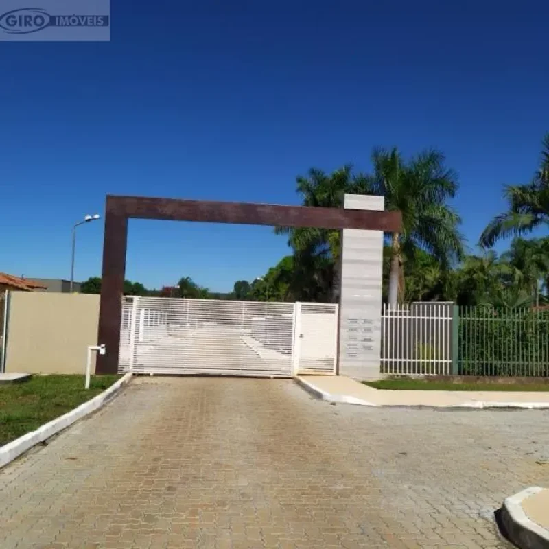 Oportunidade Única: Casa no Park Way com Lote Amplo!Localizada na valorizada SMP...