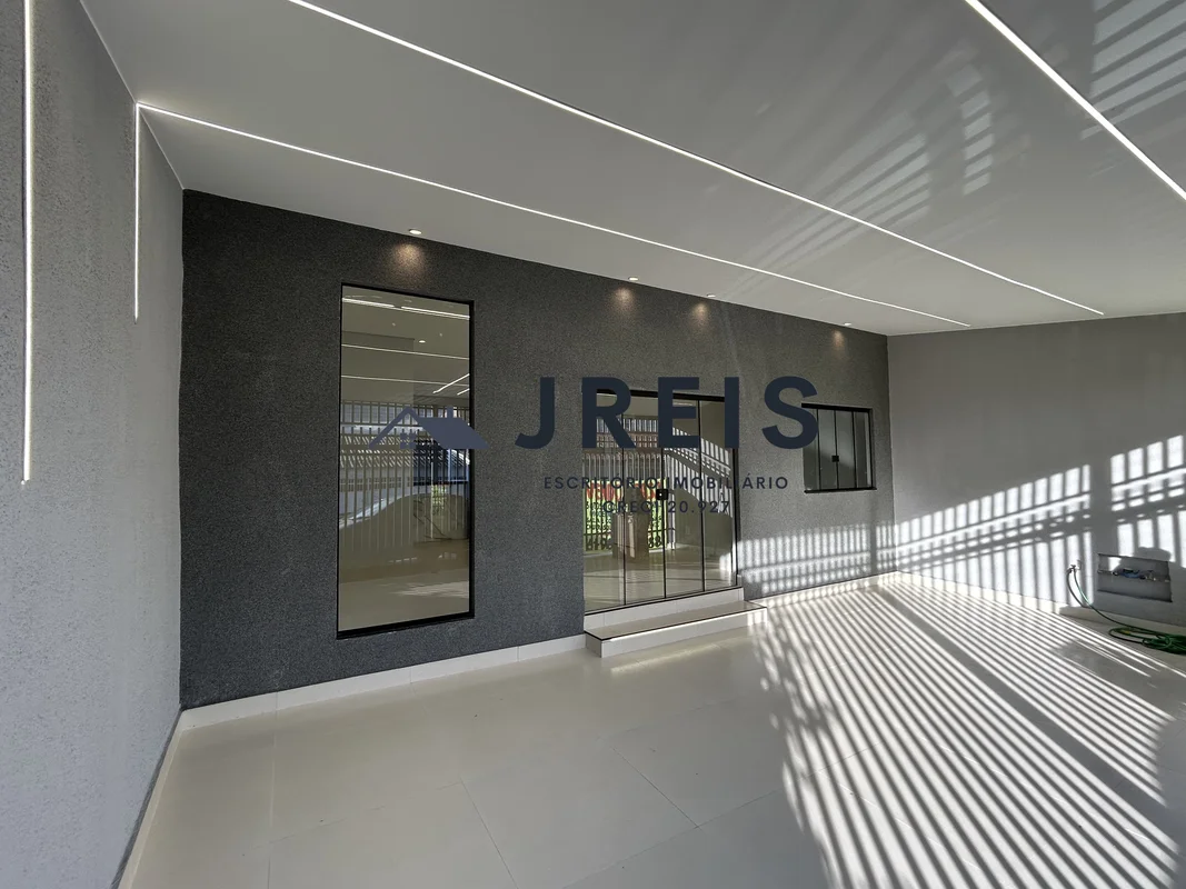 JREIS ESCRITÓRIO IMOBILIÁRIOImóvel bem localizado no bairro Guariroba.Próximo ao...