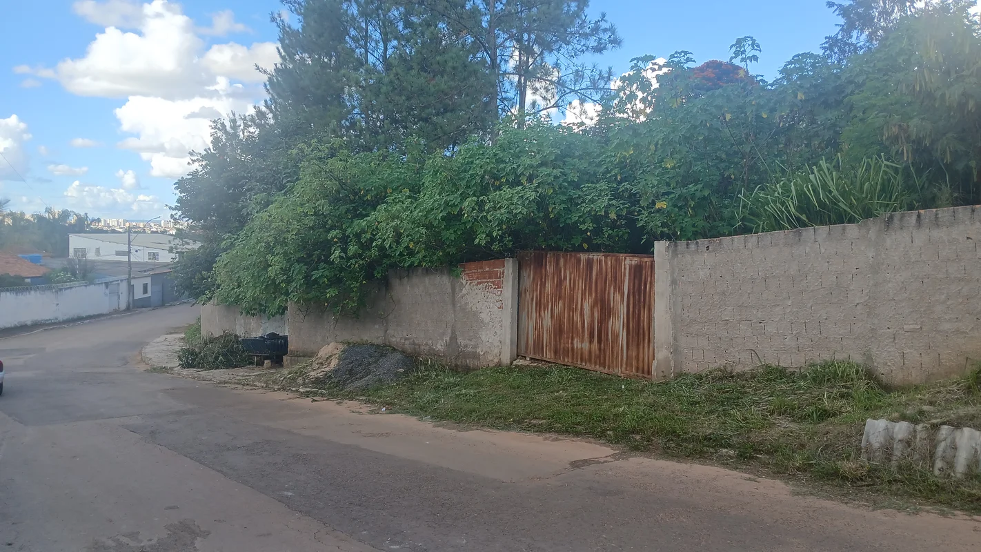LOTE ARNINQUEIRAS 400M2 SENDO 20X20 OTIMA LOCALIZACAO PERTO EPNB RUA ASFALTADA E...